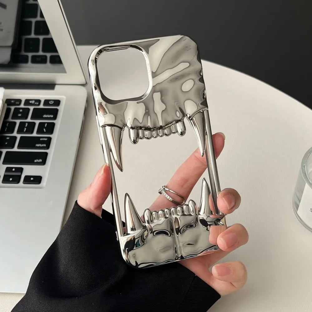 Husa iPhone Tiger Teeth Milk White